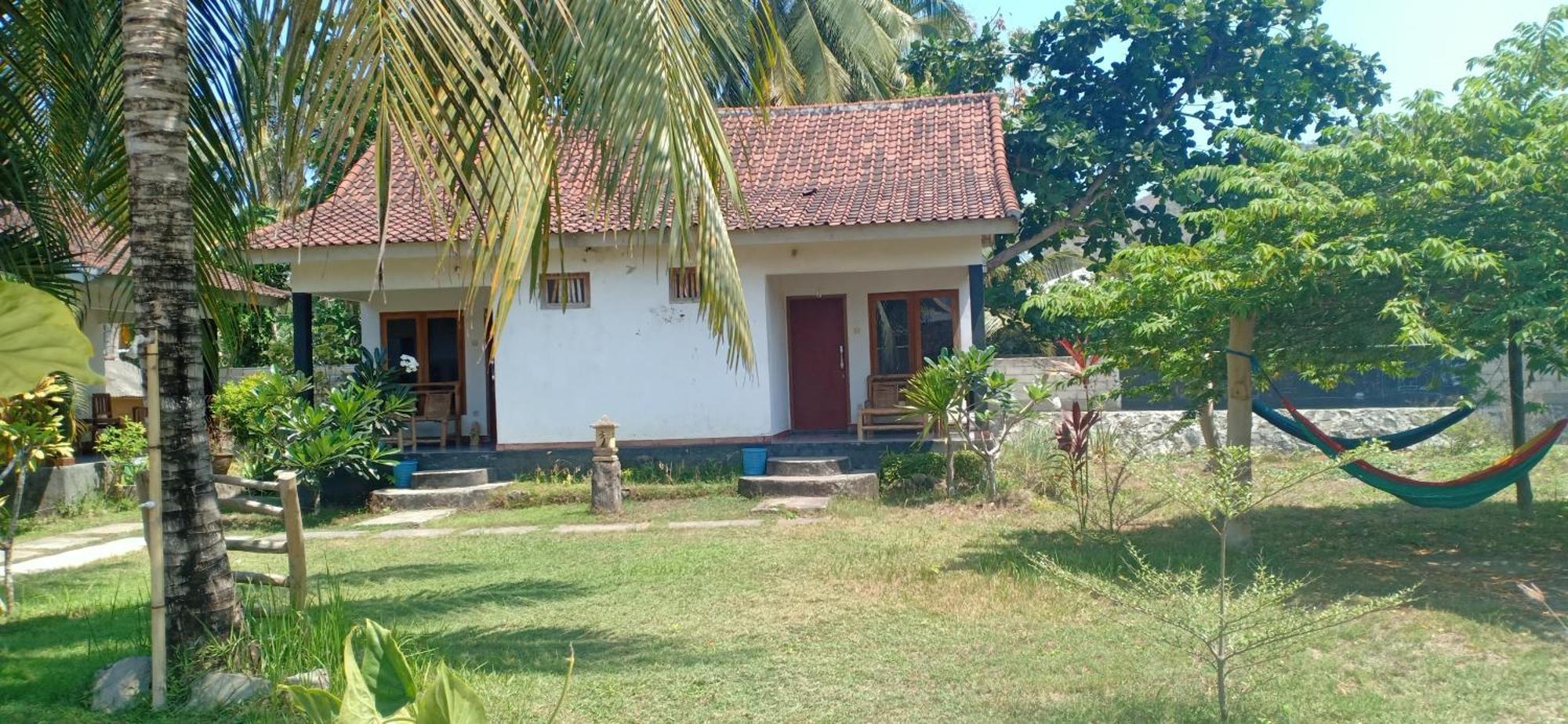 Dewi Garden Guesthouse Kuta  Exteriör bild