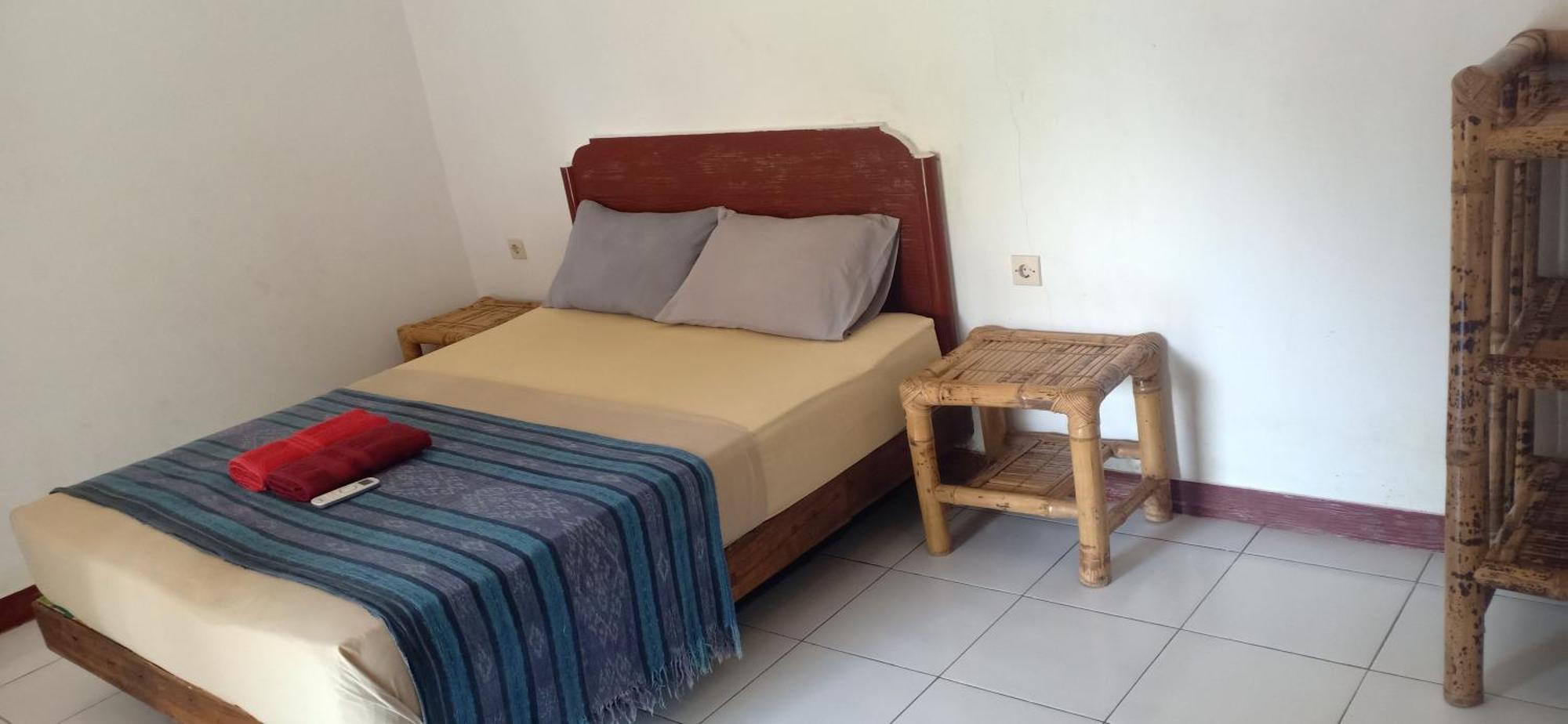 Dewi Garden Guesthouse Kuta  Exteriör bild