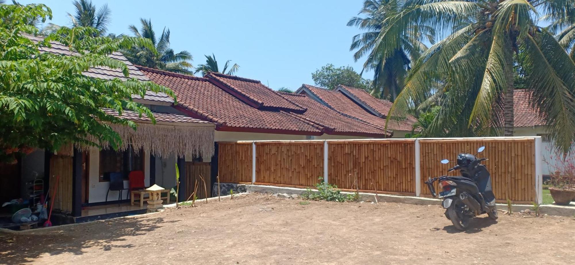 Dewi Garden Guesthouse Kuta  Exteriör bild