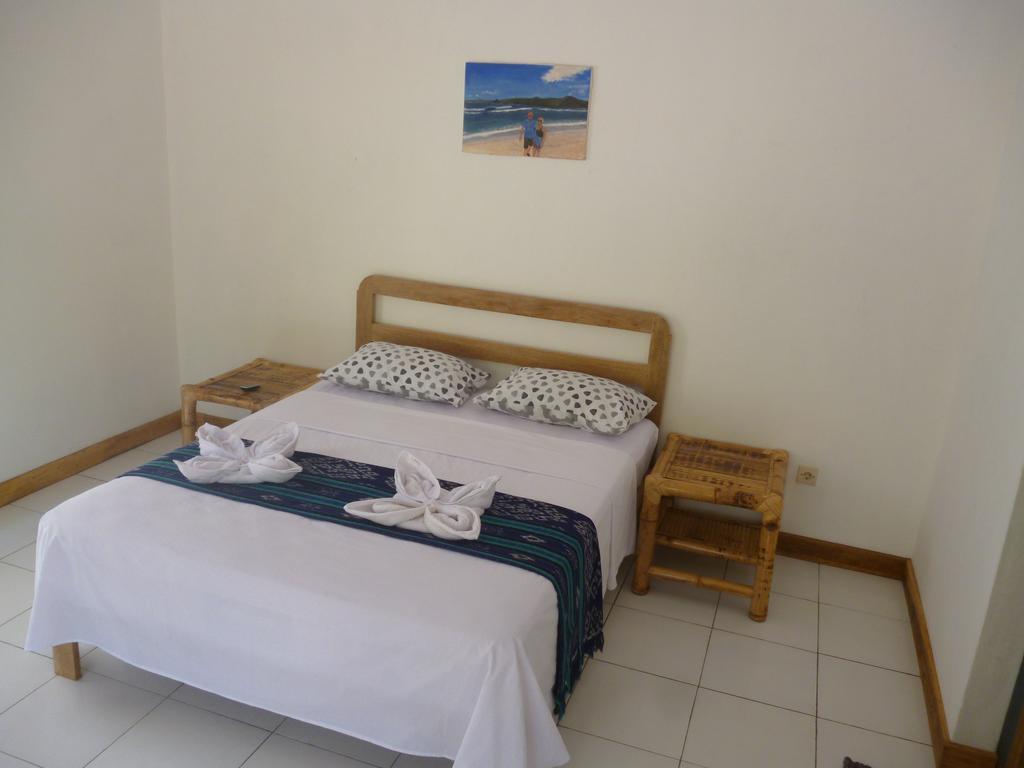 Dewi Garden Guesthouse Kuta  Exteriör bild